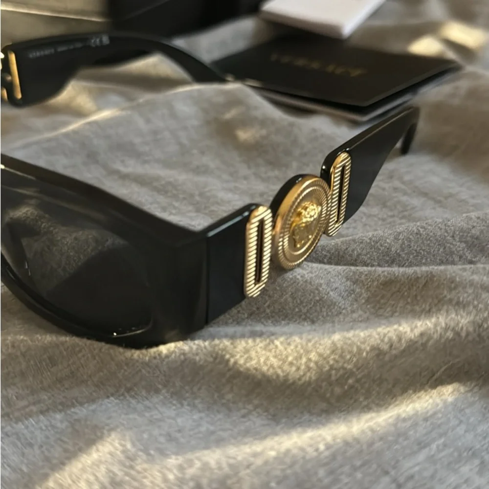 Versace men’s sunglasses - Picture 5 of 7